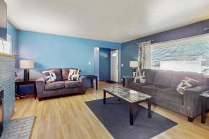 The Hoodsport Hideaway