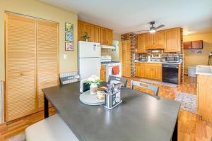 8 Mi to Nature Center Streamwood Gem with Yard!