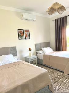 شاليه غرفتين اموج دور ارضي