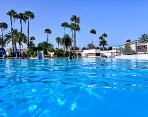 Bungalow con PISCINA