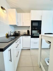 Appartements Peristyle - T2 de standing neuf - Balcon : photos des chambres