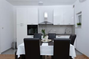 Apartment in Duce with sea view, terrace, air conditioning, WiFi 3423-2