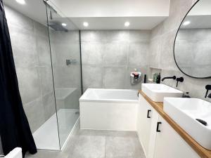Guest Room in Basildon, Essex