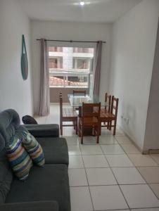 Apartamento 3 quartos com ar condicionado próximo a Praia Grande