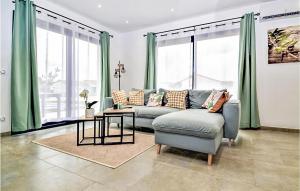 Maisons de vacances Lovely Home In Vallon-Pont-D'arc : photos des chambres