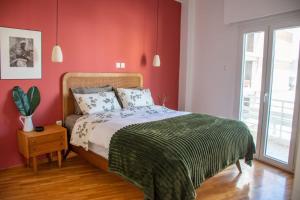 Avenue of Gods - Iraklis Retreat