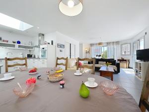 Maisons de vacances Holiday Home Les Embruns by Interhome : photos des chambres