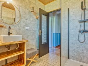 Maisons de vacances Holiday Home La Sabliere by Interhome : photos des chambres