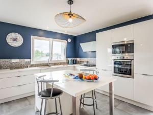 Maisons de vacances Holiday Home Maison Melusine by Interhome : photos des chambres
