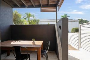 Hip City Fringe Living - Apartment