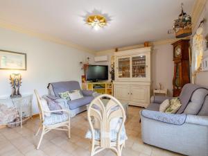 Apartment LAtalante-3 by Interhome