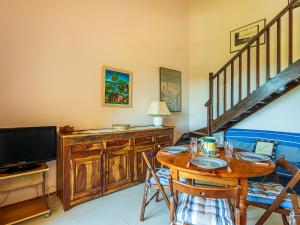 Apartment Les Mas de Pramousquier-14 by Interhome