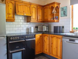 Holiday Home Quiraing Cottage by Interhome