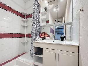 Apartment Le Lagon Bleu-6 by Interhome