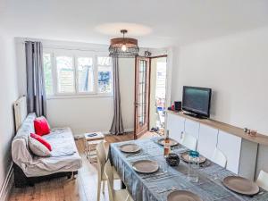 Holiday Home Villeneuve Plage by Interhome