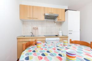 Apartments by the sea Rastici, Ciovo - 4293