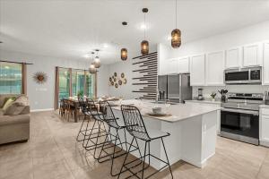 Upstay Bella Vida Resort - Resort-Style 12BR Villa