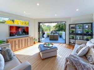 Delux Camberwell Sunny Townhouse