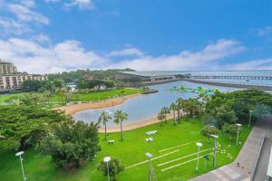 Picturesque Waterfront Lagoon Views Top Lvl & BBQ