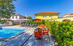 4 Bedroom Gorgeous Apartment In Medulin