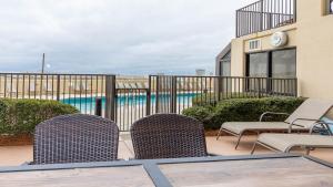 Phoenix IV 4005 condo