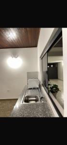 Amplia casa, patio y quincho a minutos de la capital