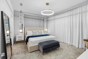 NEW Luxury 06 Bedroom w Pool LED TV Outside