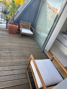 Luxury Suite With Balcony and Shared Accommodation in The Parque Eduardo VII Area