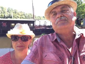 Charmante Maison en Pierre avec Jardin Près de Chinon - FR-1-381-608