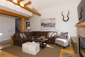 Saddle Ridge J2 home