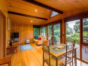 Lin Cottage - 8 Mortimer Street