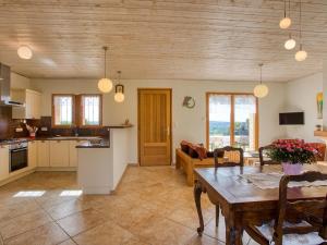 Maisons de vacances Maison independante avec grand jardin, proche Sarlat, equipee et confortable - FR-1-616-360 : photos des chambres