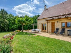 Maisons de vacances Maison independante avec grand jardin, proche Sarlat, equipee et confortable - FR-1-616-360 : Maison de Vacances