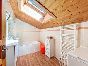 Appartements Appartement 6 pers a La Clusaz, balcon et wifi - FR-1-818-103 : photos des chambres