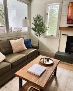 Apartment room in NEW 2025 Sugarbush Bridges Resort Outpost