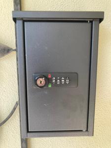 HOME STAY on HIGH King Bed -- Private Home with Private Bathroom