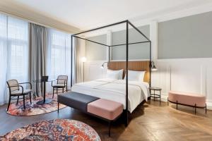 Junior Suite room in Austria Trend Hotel Astoria Wien