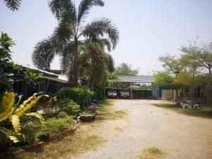 บ้านในสวนรีสอร์ทBannnaisuan Resort