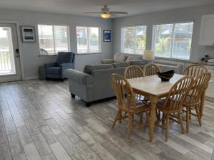 Beachgate Condo Suites and Hotel 217 condo