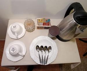 Meri disponible 2 habitaciones 2 camas 1 baño wifi