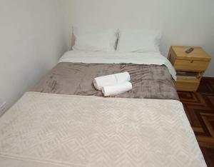 Meri disponible 2 habitaciones 2 camas 1 baño wifi