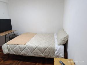 Meri disponible 2 habitaciones 2 camas 1 baño wifi