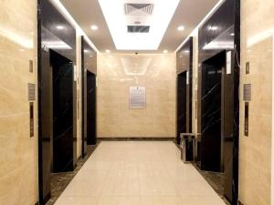 Modern 1-bedroom-plus Apartment with Lake view in Vinhomes Ocean Park