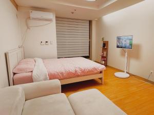 My Seoul Home - Gangnam Seolleung Station Exit 1