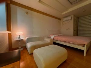 My Seoul Home - Gangnam Seolleung Station Exit 1