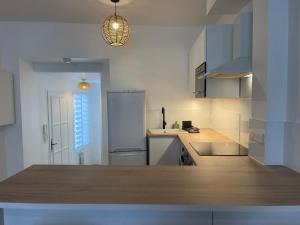 Appartements F2 idealement situe au centre d-Epernon : Appartement 1 Chambre