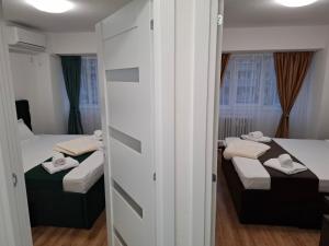 Apartment, 3 rooms, nearby Piata Victoriei and Gara de Nord