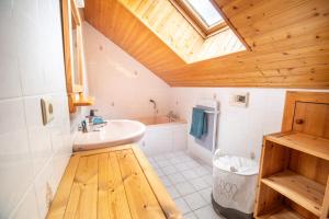 Chalets Chalet O Gustav, vue montagne, au calme, 8p : photos des chambres