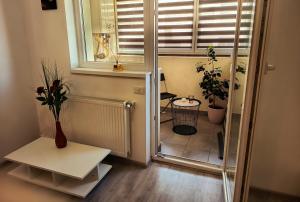 Elegant Studio Militari Private Parking Self check in Netflix New building