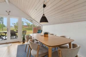 Lovely Summer House In A Town-Close Location